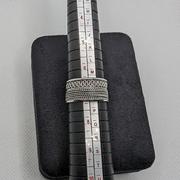 Large band ring - Picture 5 of 5